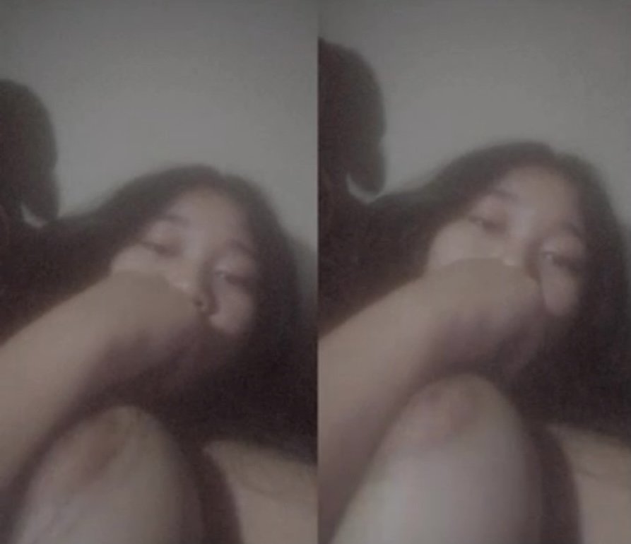 Srey Khmer play pussy alone💦 ( FB name :…… ) #MYfWIKo7